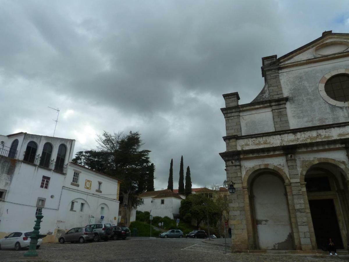 Casa Do Largo Do Colegio Apartment Evora Exterior photo